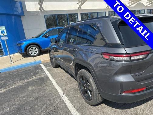 2023 Jeep Grand Cherokee Altitude