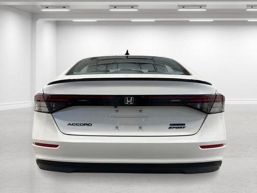 Platinum White Pearl 2026 Honda Accord Hybrid Sport