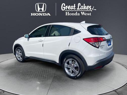 Platinum White Pearl 2022 Honda HR-V LX