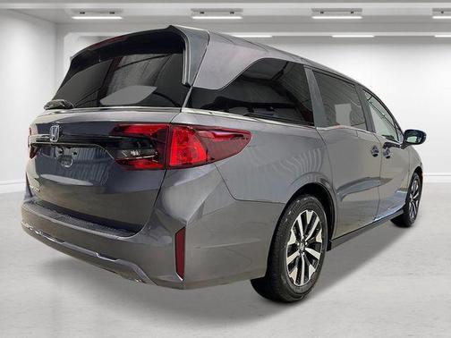 Modern Steel Metallic 2026 Honda Odyssey EX-L