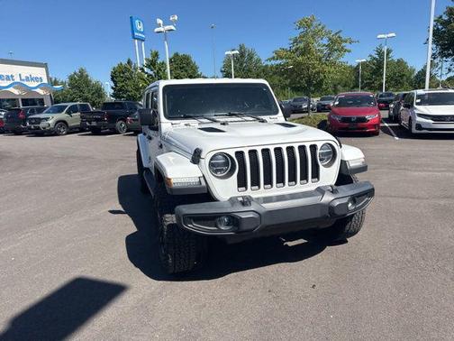 Bright White Clearcoat 2019 Jeep Wrangler Unlimited Sahara