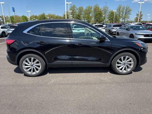 Agate Black Metallic 2021 Ford Escape Titanium