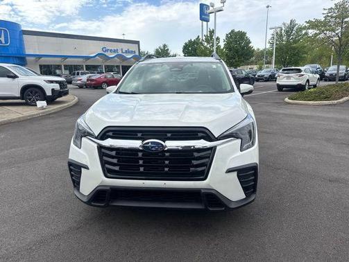Crystal White Pearl 2023 Subaru Ascent Premium 7-Passenger