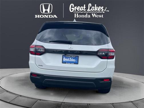 2023 Honda Pilot AWD LX