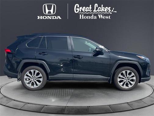2022 Toyota RAV4 XLE Premium