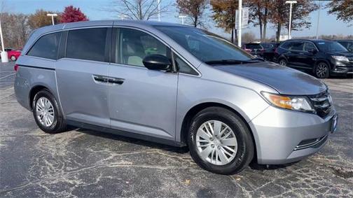 Photo 2 of 24 of 2017 Honda Odyssey LX