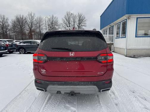 2023 Honda Pilot AWD Elite