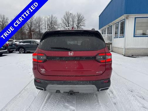 2023 Honda Pilot AWD Elite
