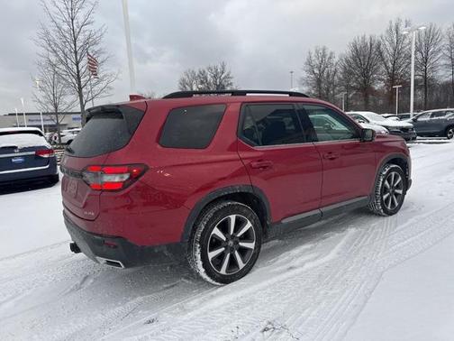 2023 Honda Pilot AWD Elite