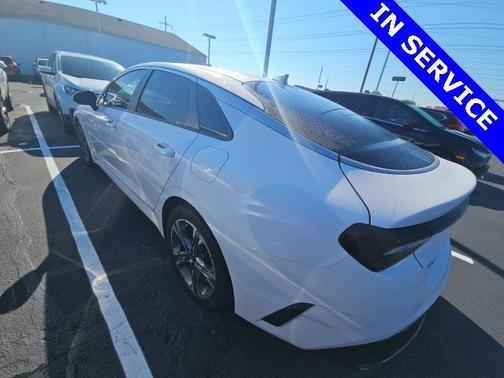 2022 Kia K5 LXS