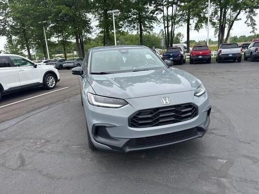 Urban Gray Pearl 2024 Honda HR-V Sport