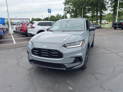 Urban Gray Pearl 2024 Honda HR-V Sport