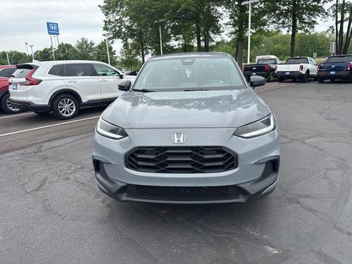 Urban Gray Pearl 2024 Honda HR-V Sport