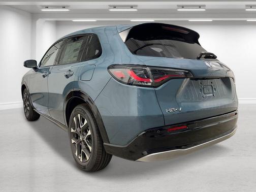 Nordic Forest Pearl 2027 Honda HR-V EX-L