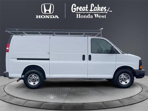 Summit White 2016 GMC Savana 2500 Work Van
