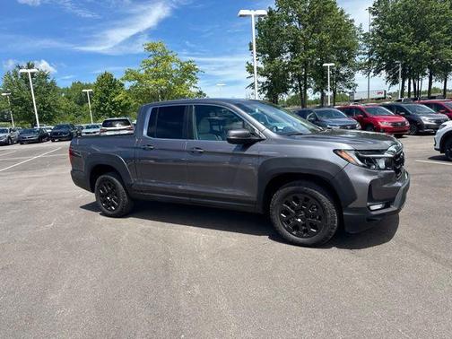 Modern Steel Metallic 2023 Honda Ridgeline RTL