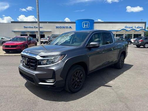 Modern Steel Metallic 2023 Honda Ridgeline RTL