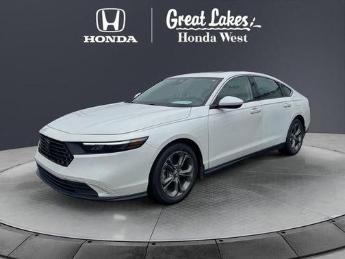 Platinum White Pearl 2024 Honda Accord EX