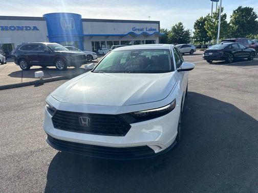 Platinum White Pearl 2024 Honda Accord EX