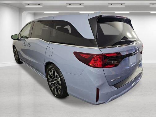 Sonic Gray Pearl 2026 Honda Odyssey Elite