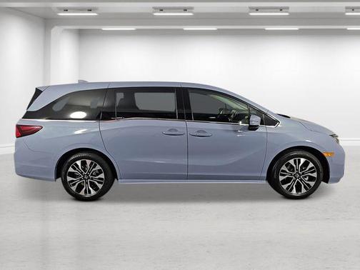 Sonic Gray Pearl 2026 Honda Odyssey Elite