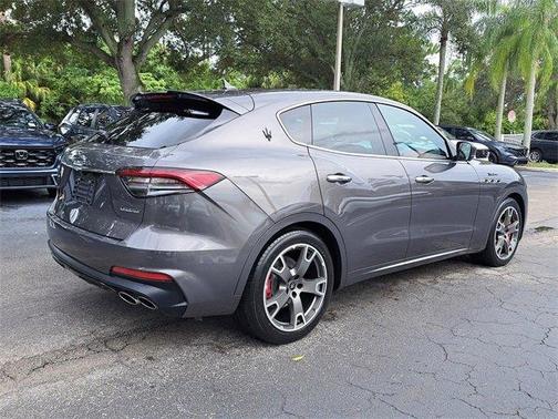 2022 Maserati Levante Modena