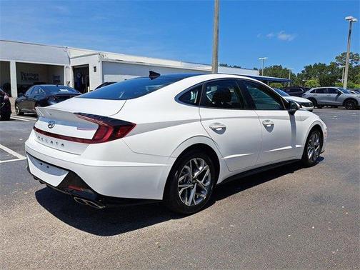 2022 Hyundai SONATA SEL