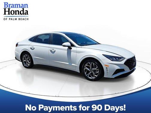 2022 Hyundai SONATA SEL