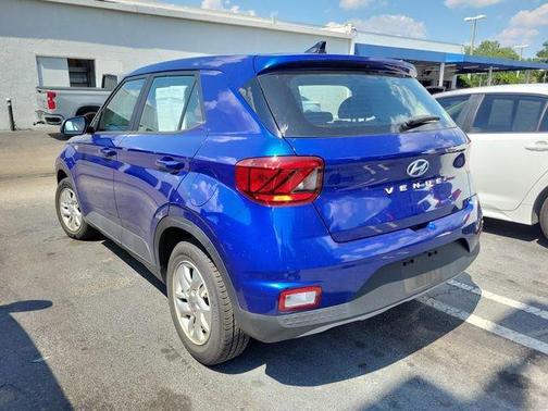 Intense Blue 2022 Hyundai VENUE SE