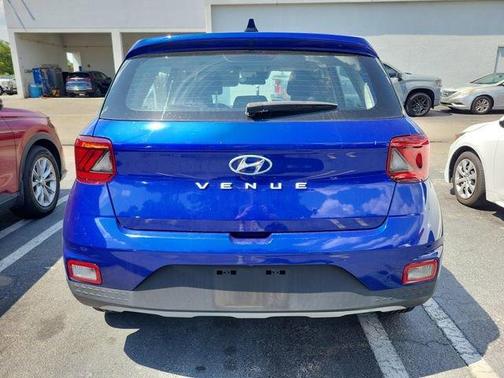 Intense Blue 2022 Hyundai VENUE SE