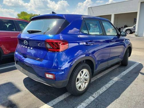 Intense Blue 2022 Hyundai VENUE SE
