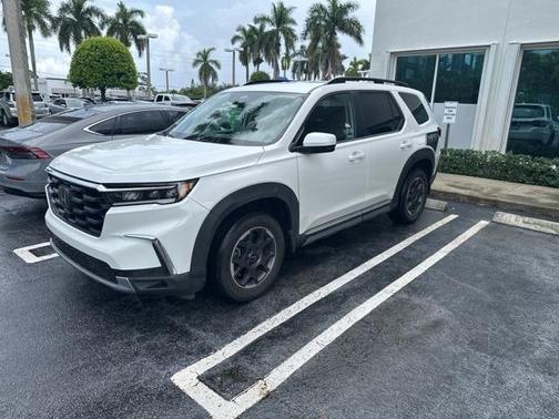 2023 Honda Pilot EX-L 8-Passenger