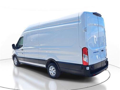 2022 Ford Transit-350 Base
