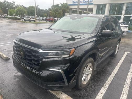 2023 Honda Pilot LX