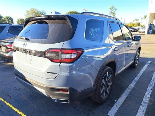2024 Honda Pilot Touring