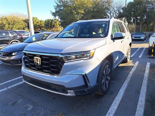 2024 Honda Pilot Touring