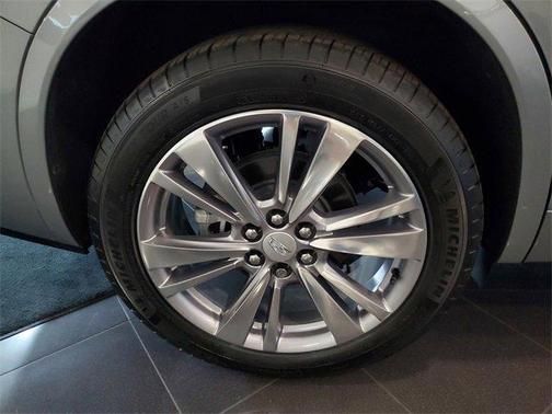 2023 Cadillac XT6 Premium Luxury FWD