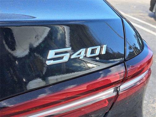 2025 BMW 540 i xDrive