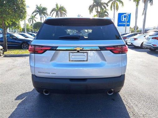 2022 Chevrolet Traverse LS
