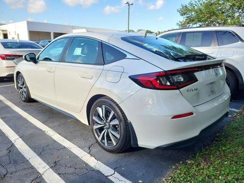 Platinum White Pearl 2024 Honda Civic EX-L