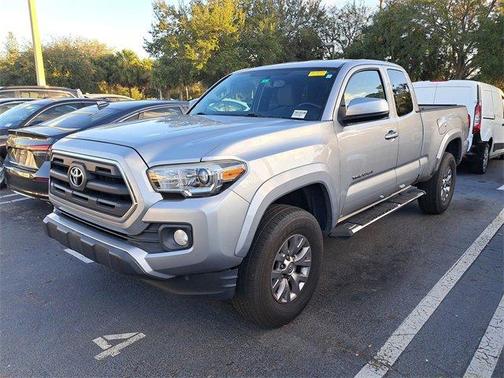 2017 Toyota Tacoma SR5