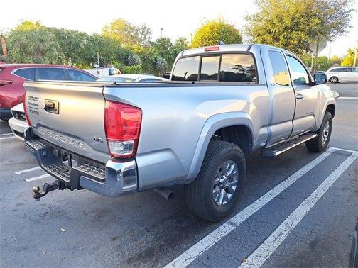 2017 Toyota Tacoma SR5