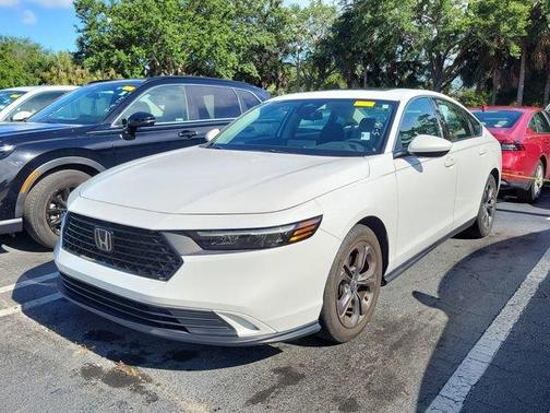 Platinum White Pearl 2023 Honda Accord EX