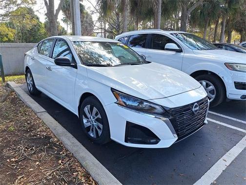 2025 Nissan Altima S