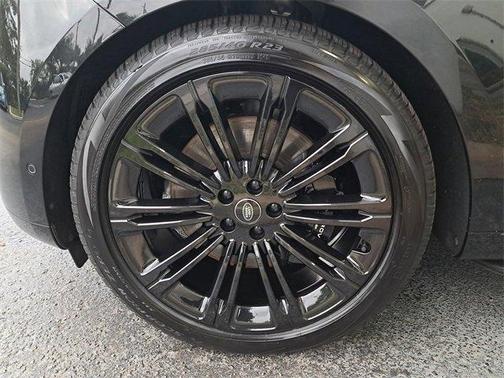 2023 Land Rover Range Rover P530 SE