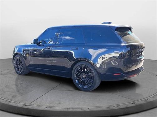 2023 Land Rover Range Rover P530 SE