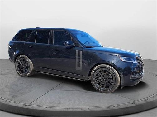 2023 Land Rover Range Rover P530 SE
