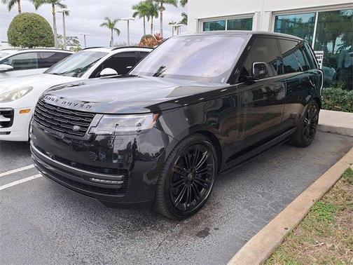 2023 Land Rover Range Rover P530 SE