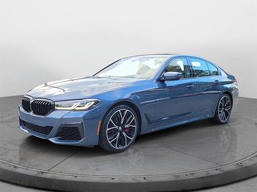 Arctic Race Blue Metallic 2023 BMW 540 i