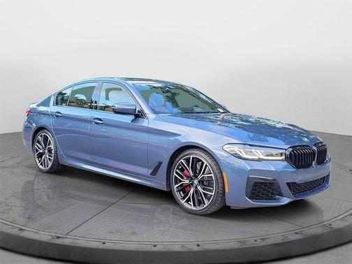 Arctic Race Blue Metallic 2023 BMW 540 i